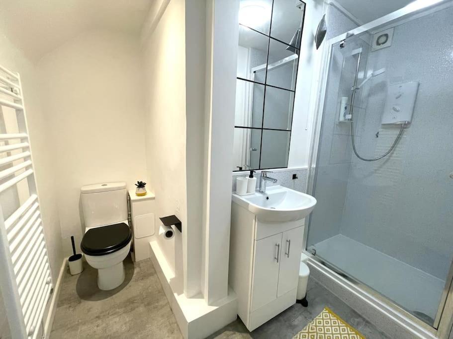 Modern Studio Apartment; 10Min Walk To Town & Quay Exeter Exterior photo